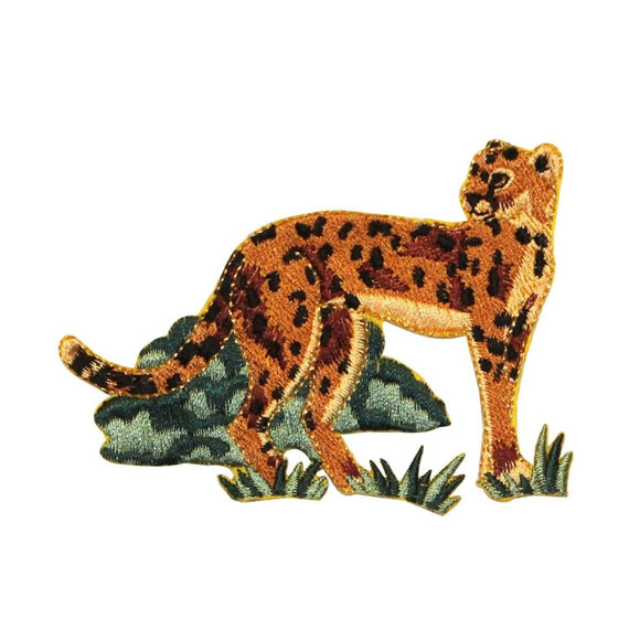 ID 0673 Cheetah In the Wild Patch Fast Cat Hunting Embroidered Iron On Applique