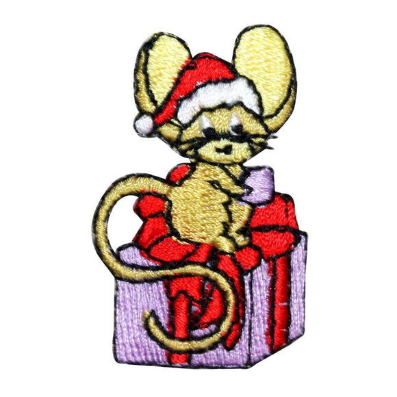 ID 8207A Mouse On Present Patch Christmas Holiday Embroidered Iron On Applique
