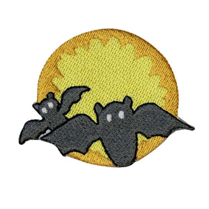 ID 0934 Pair of Bats Moon Patch Halloween Night Embroidered Iron On Applique