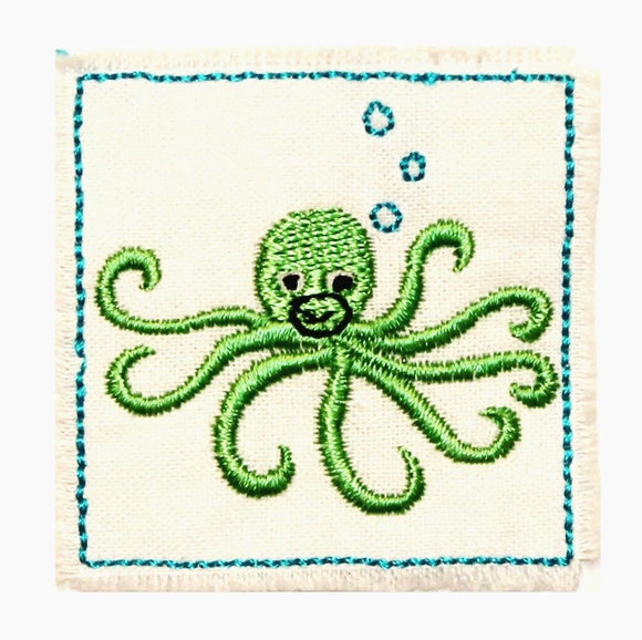 ID 0367 Octopus Swimming Patch Ocean Life Bubbles Embroidered Iron On Applique
